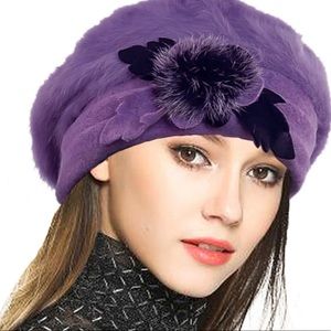 Wool Beret With French Flower